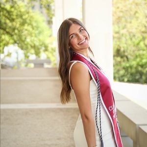 Meet your Posher, Madelyn